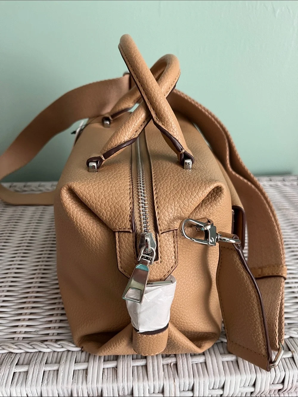 DKNY, Robin Satchel In Cappuccino